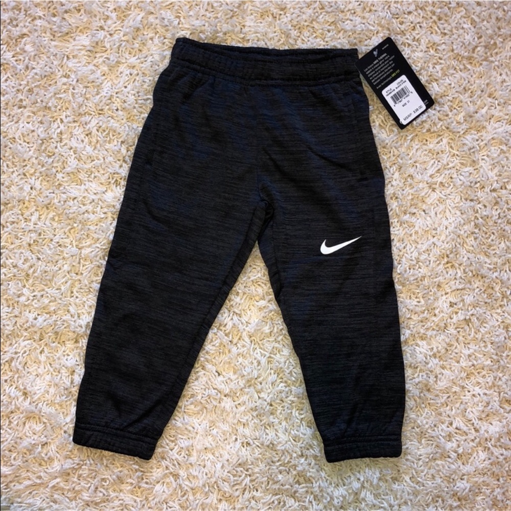 🆕 Nike Boys sweatpants size 2T